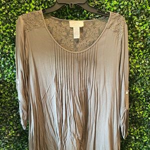 Long sleeve top with lace detail